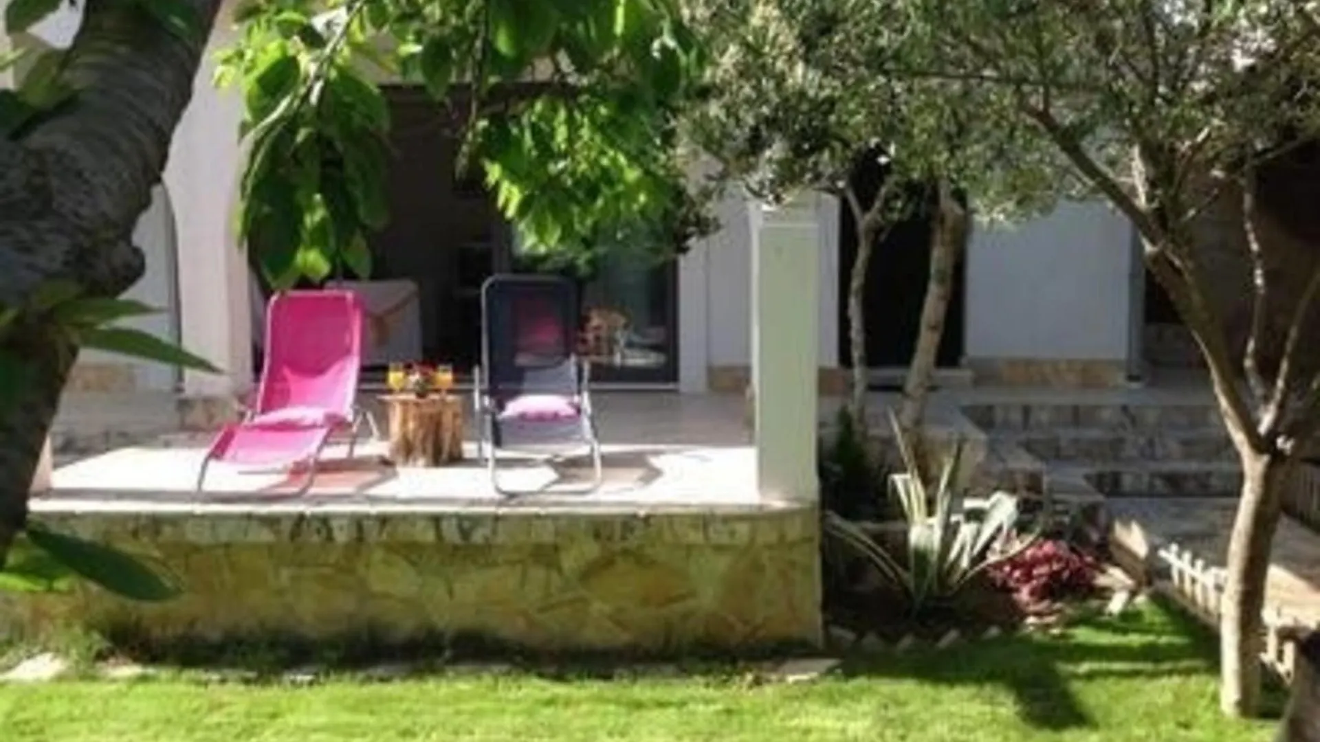 בית נופש טרוגיר Ferienhaus In Okrug Gornji Mit Grosser Terrasse